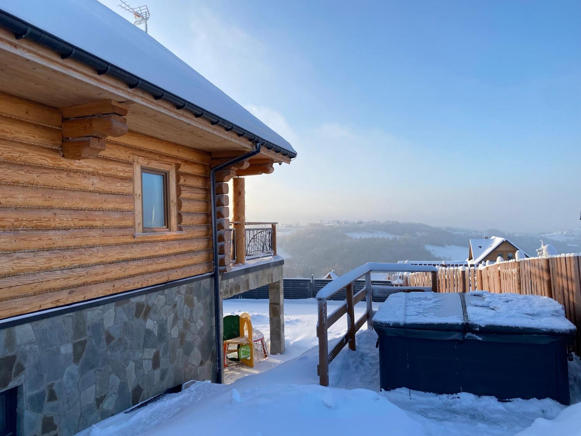 איסטבנה Zloty Gron Log Houses & Apartments מראה חיצוני תמונה