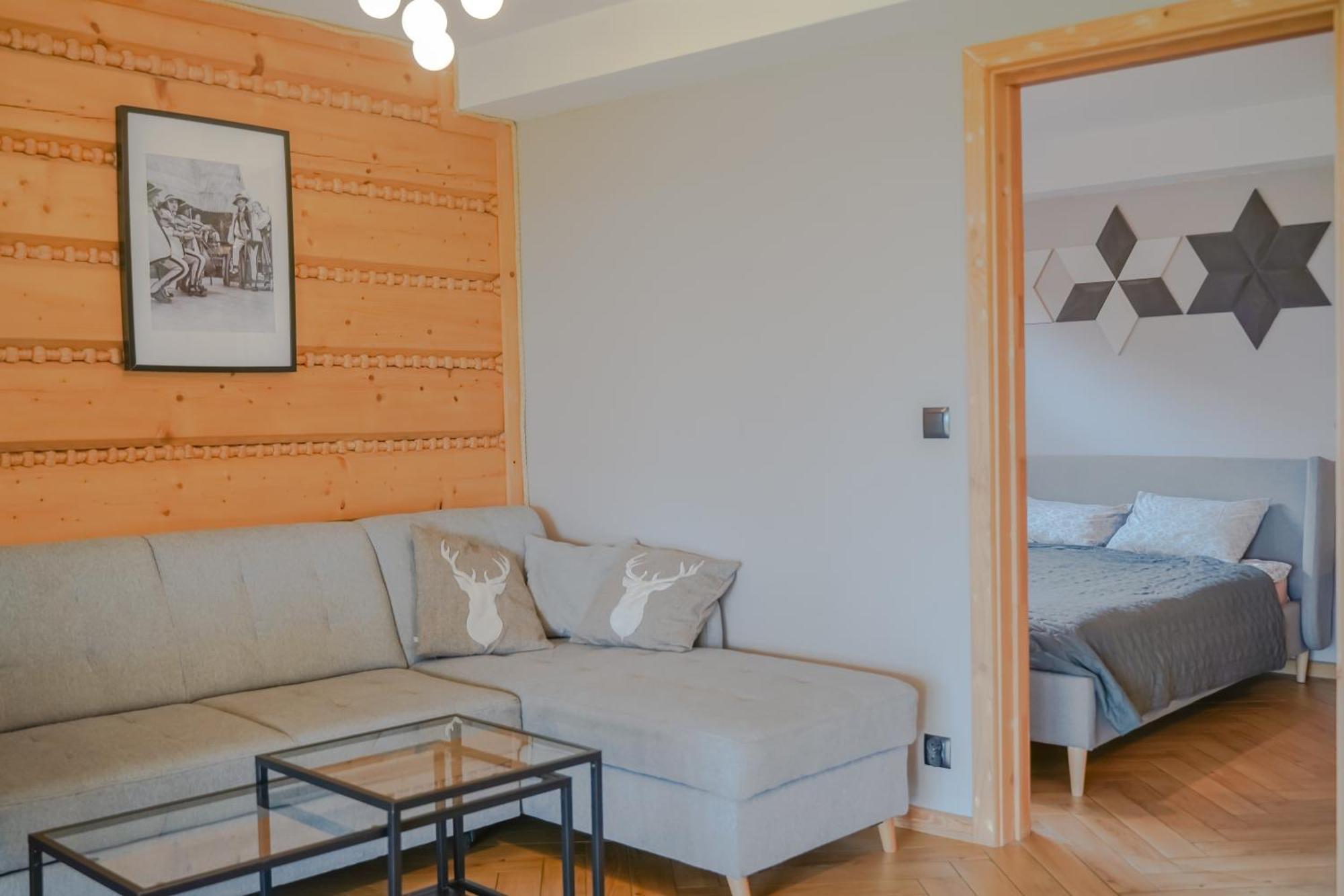 איסטבנה Zloty Gron Log Houses & Apartments מראה חיצוני תמונה