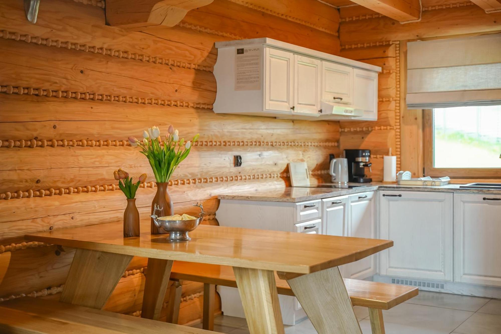 איסטבנה Zloty Gron Log Houses & Apartments מראה חיצוני תמונה
